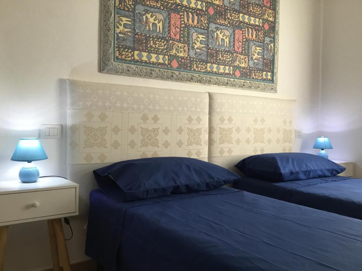 Double or Twin Room with Shared Bathroom,1043454448:JPEG