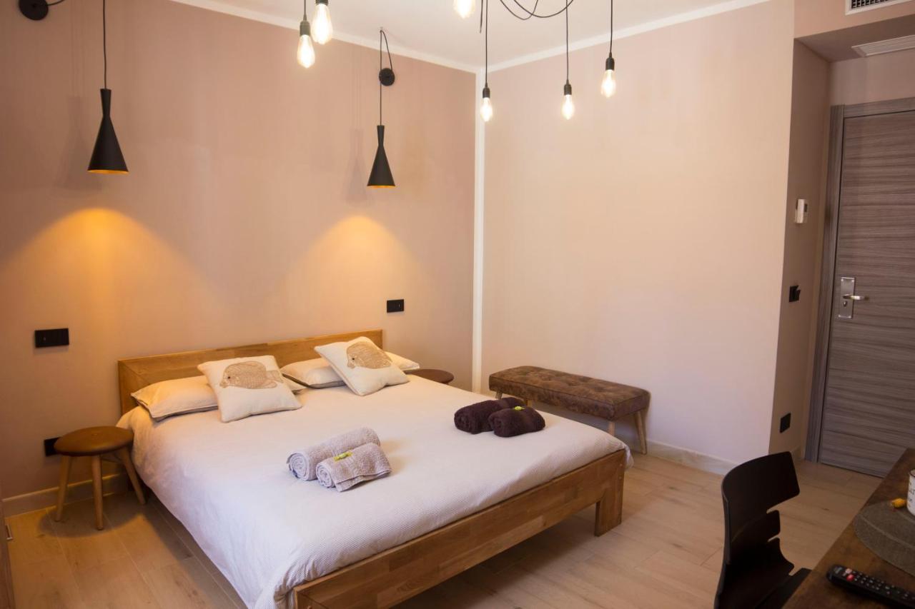 Double Room Private Bathroom