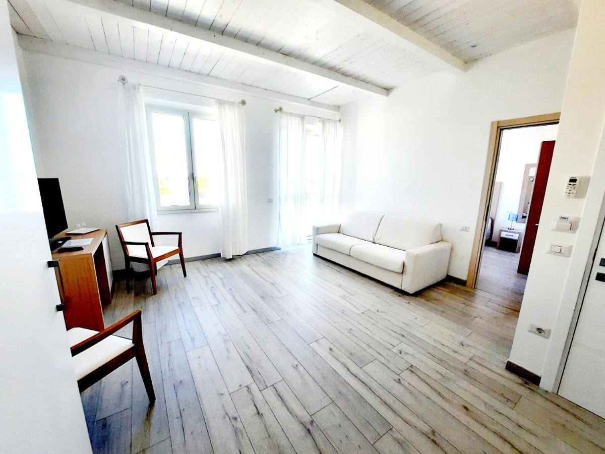 Queen Suite Sea View