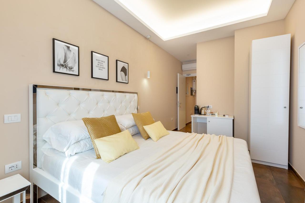 Double Room Private Bathroom Sea View