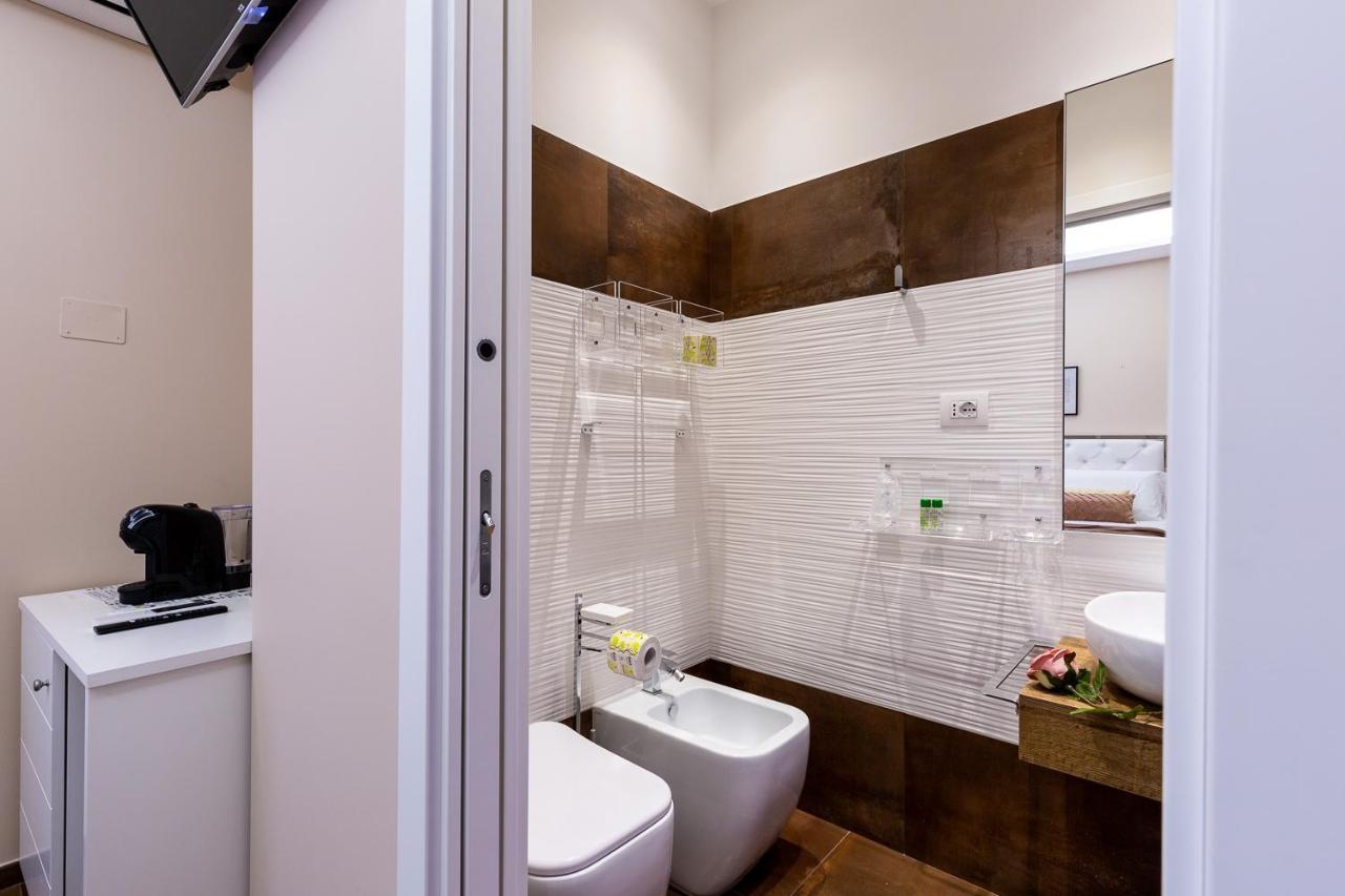 Double Room Private Bathroom