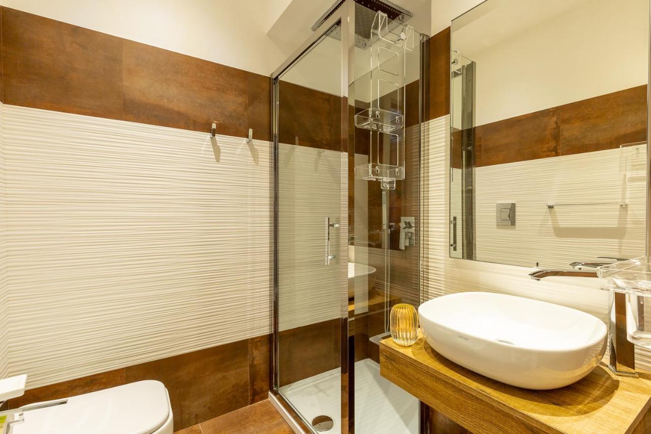 Double Room Private Bathroom Sea View