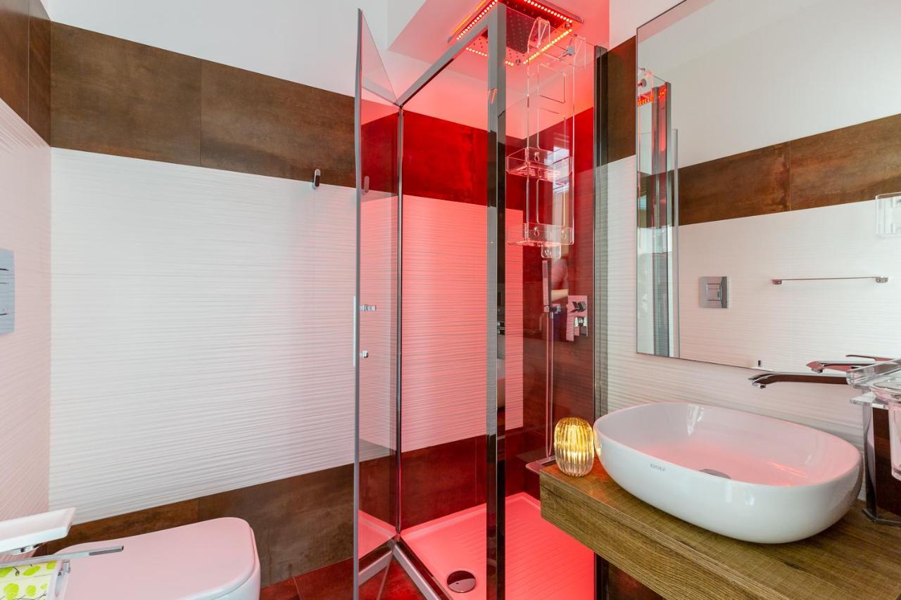 Double Room Private Bathroom Sea View