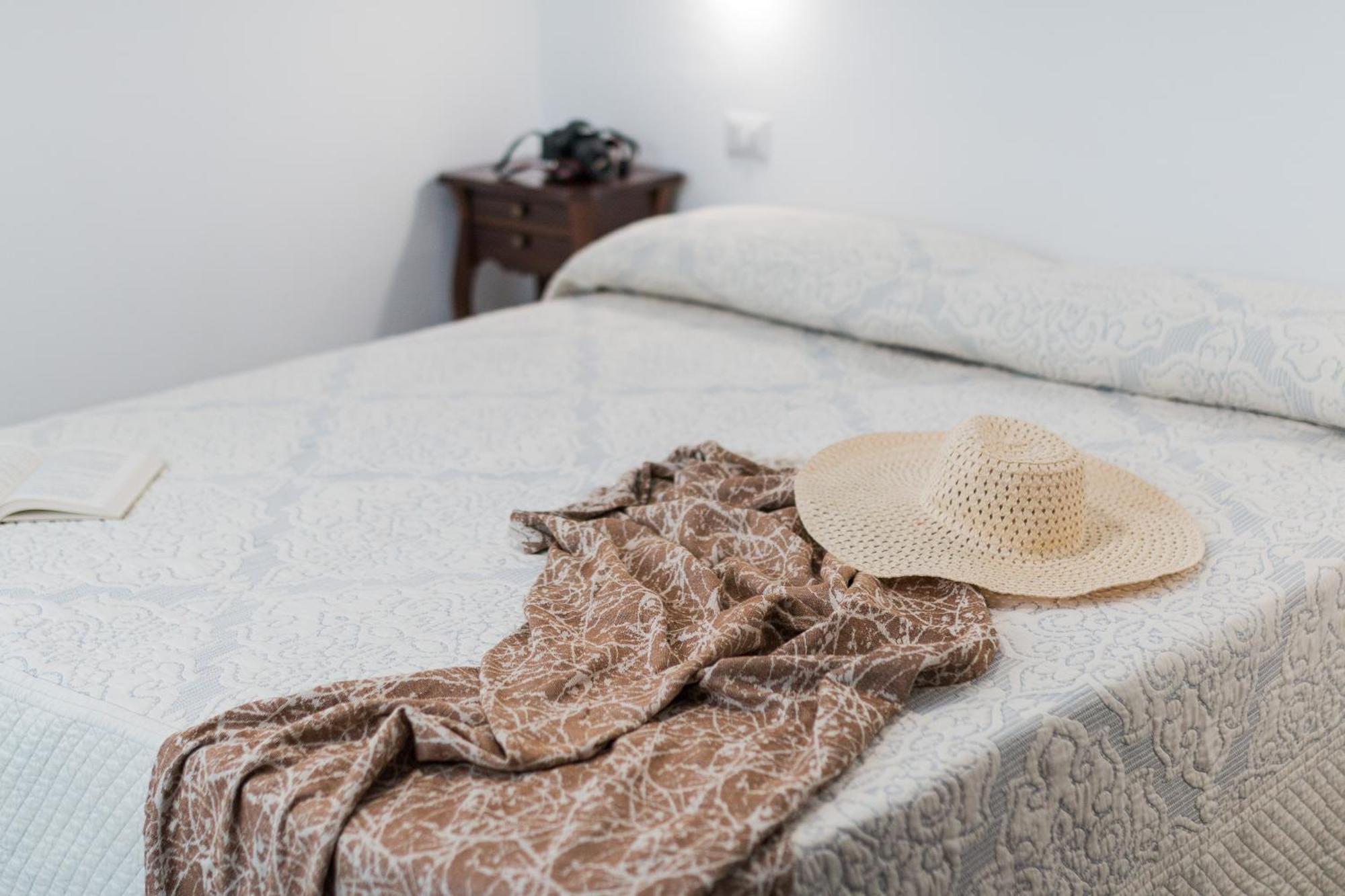 Chambre Double ou Lits Jumeaux avec Salle de Bains Privative