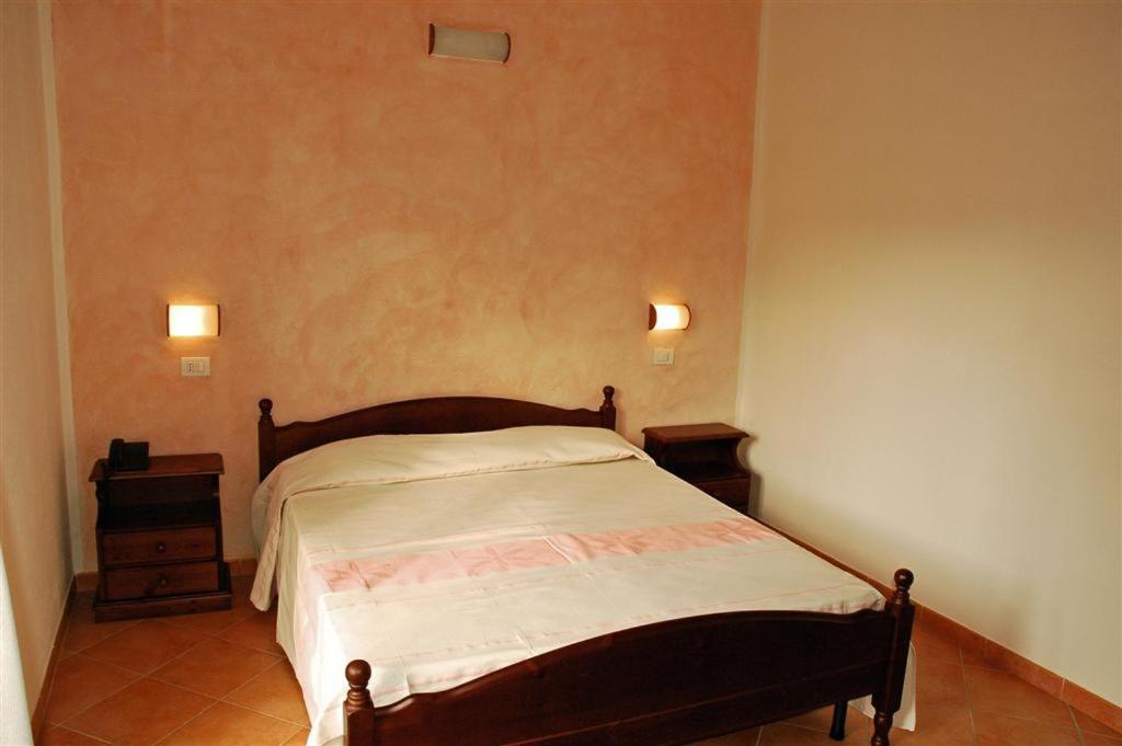Single Room,1588163916:JPEG