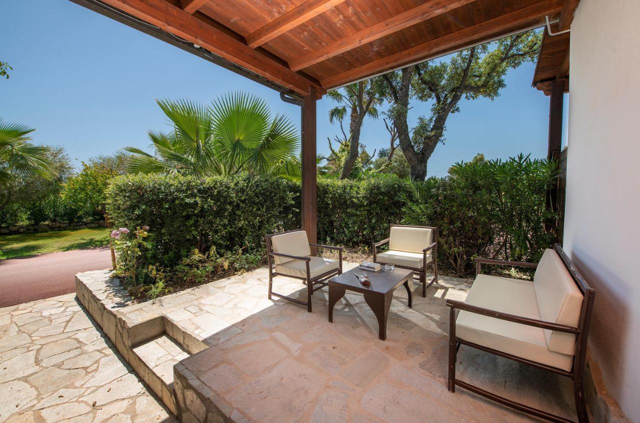 Deluxe Family Room,1416673701:JPEG