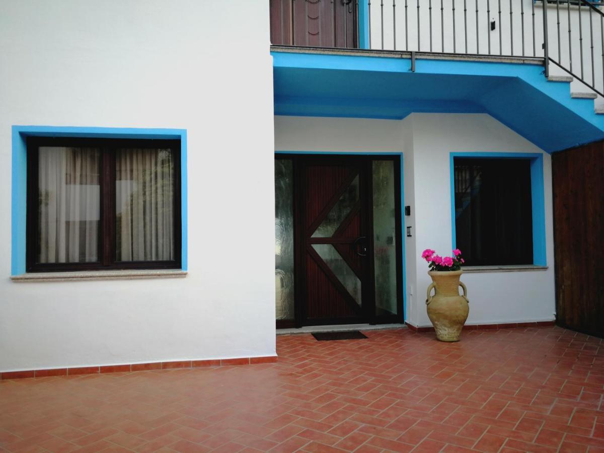 Three-Bedroom Apartment Terrace Sea View