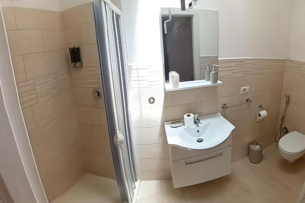 Double Room with Private Bathroom,1266161818:JPEG