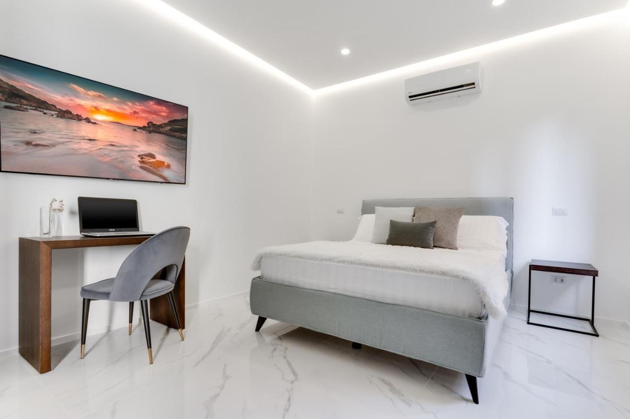 Standard King Room,1266852670:JPEG