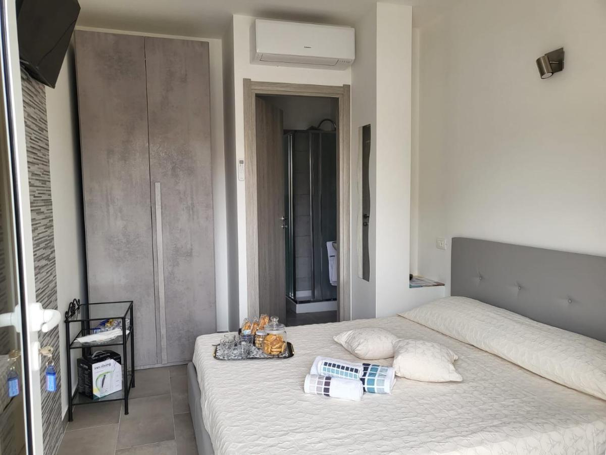 Double Room Private Bathroom