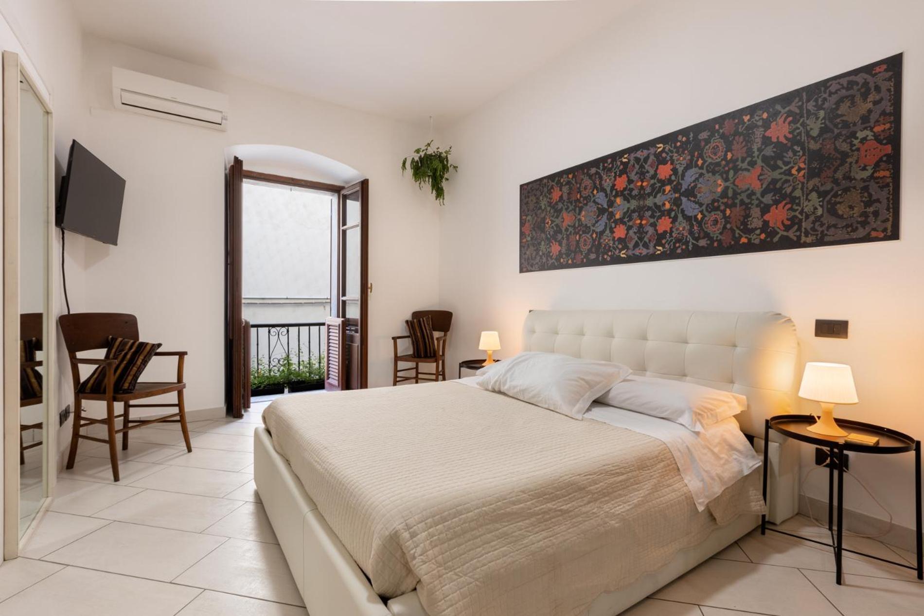 Deluxe King Suite