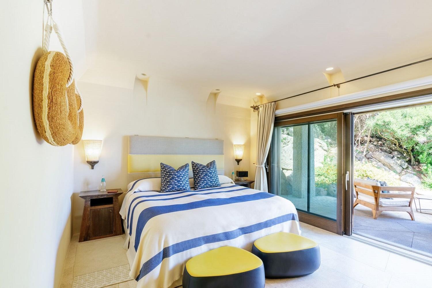 Villa - Beach Front