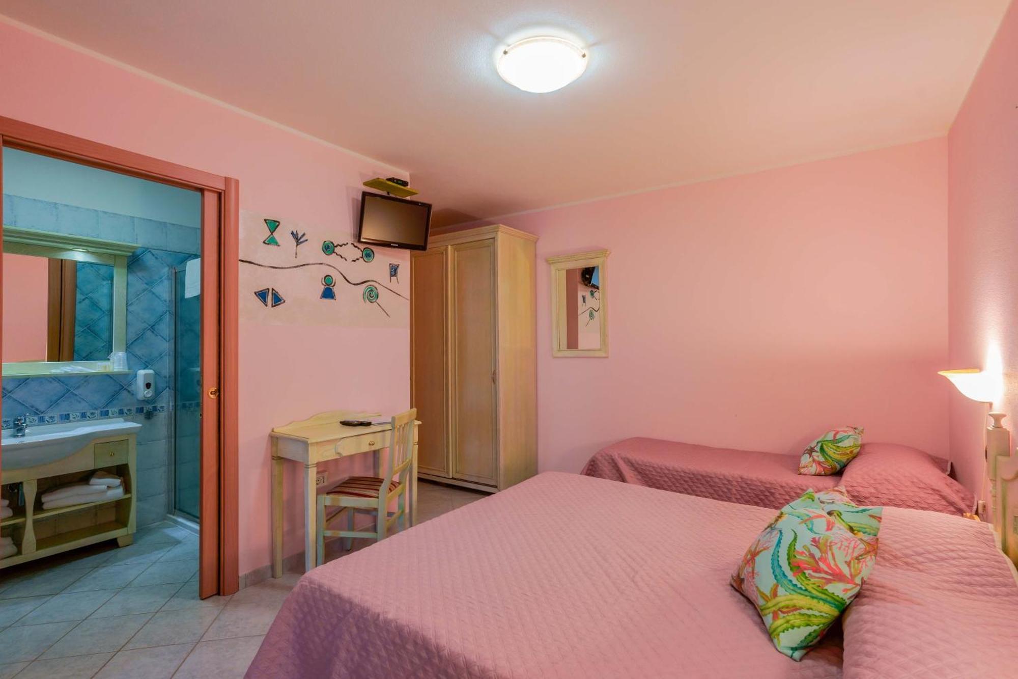 Superior Triple Room,1528269247:JPEG