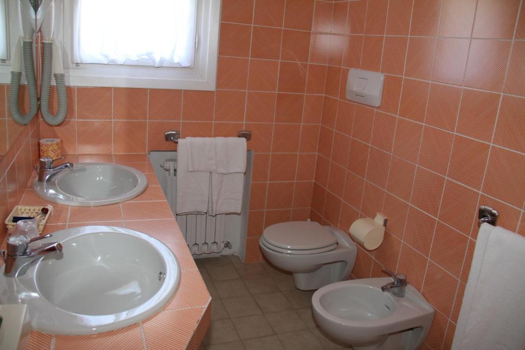Dreibettzimmer