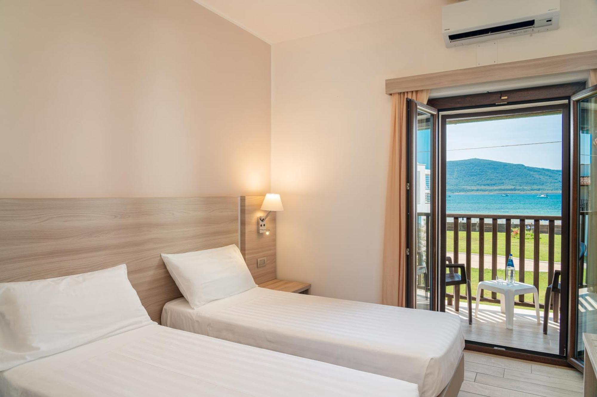 Double or Twin Room Sea View,1545340420:JPEG