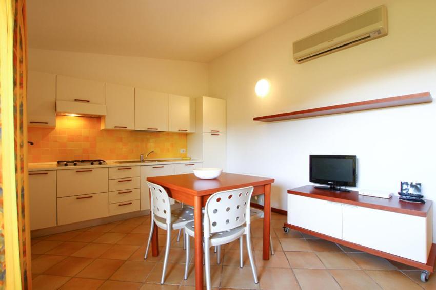 One-Bedroom Apartment,1548761560:JPEG