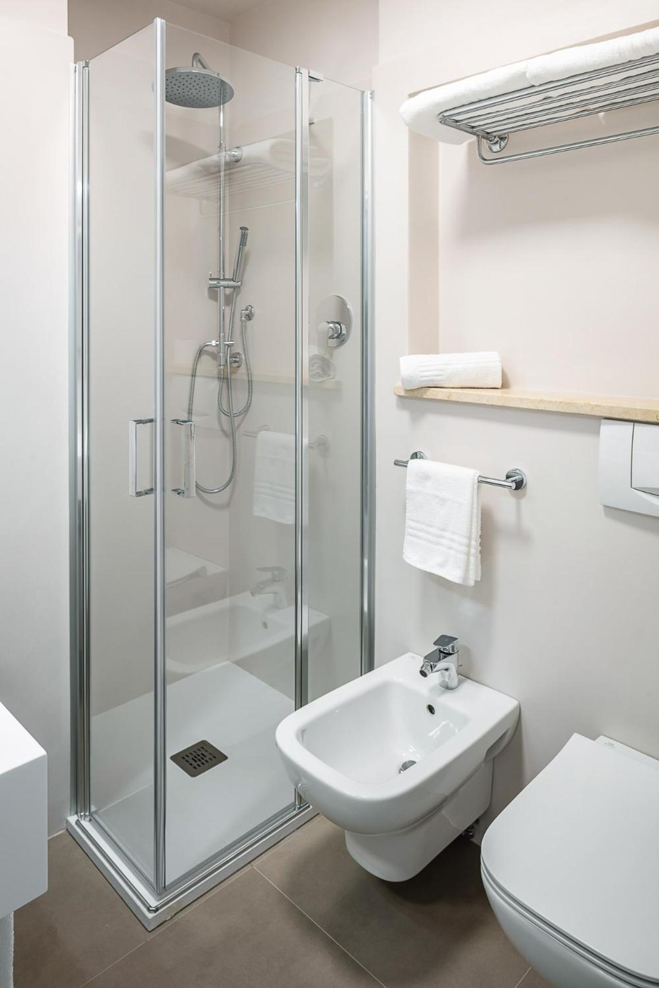 Classic Triple Room,1558517458:JPEG
