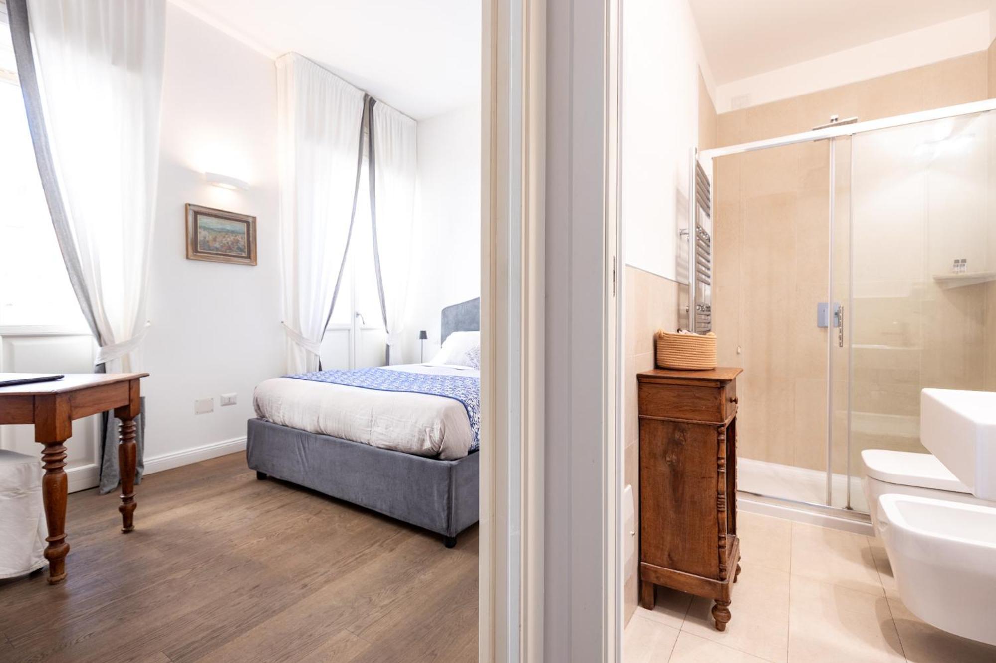 Deluxe Double Room with Balcony,1563348616:JPEG