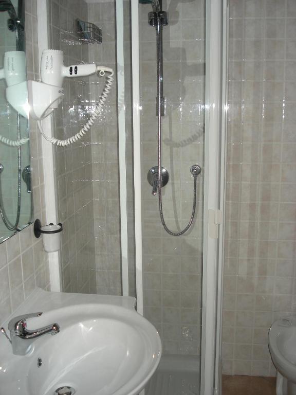 Triple Room,119002174:JPEG