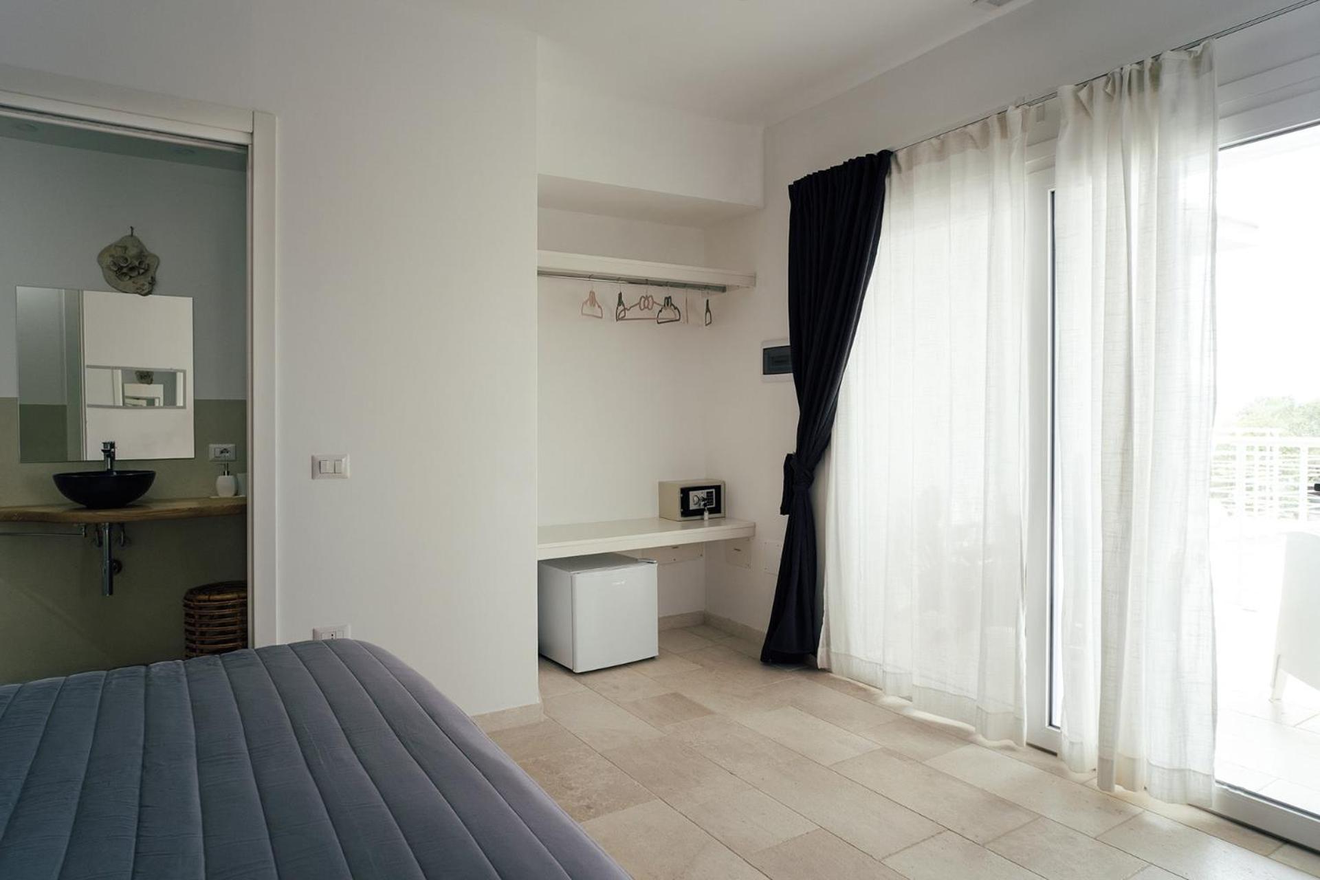 Double Room with Balcony and Sea View