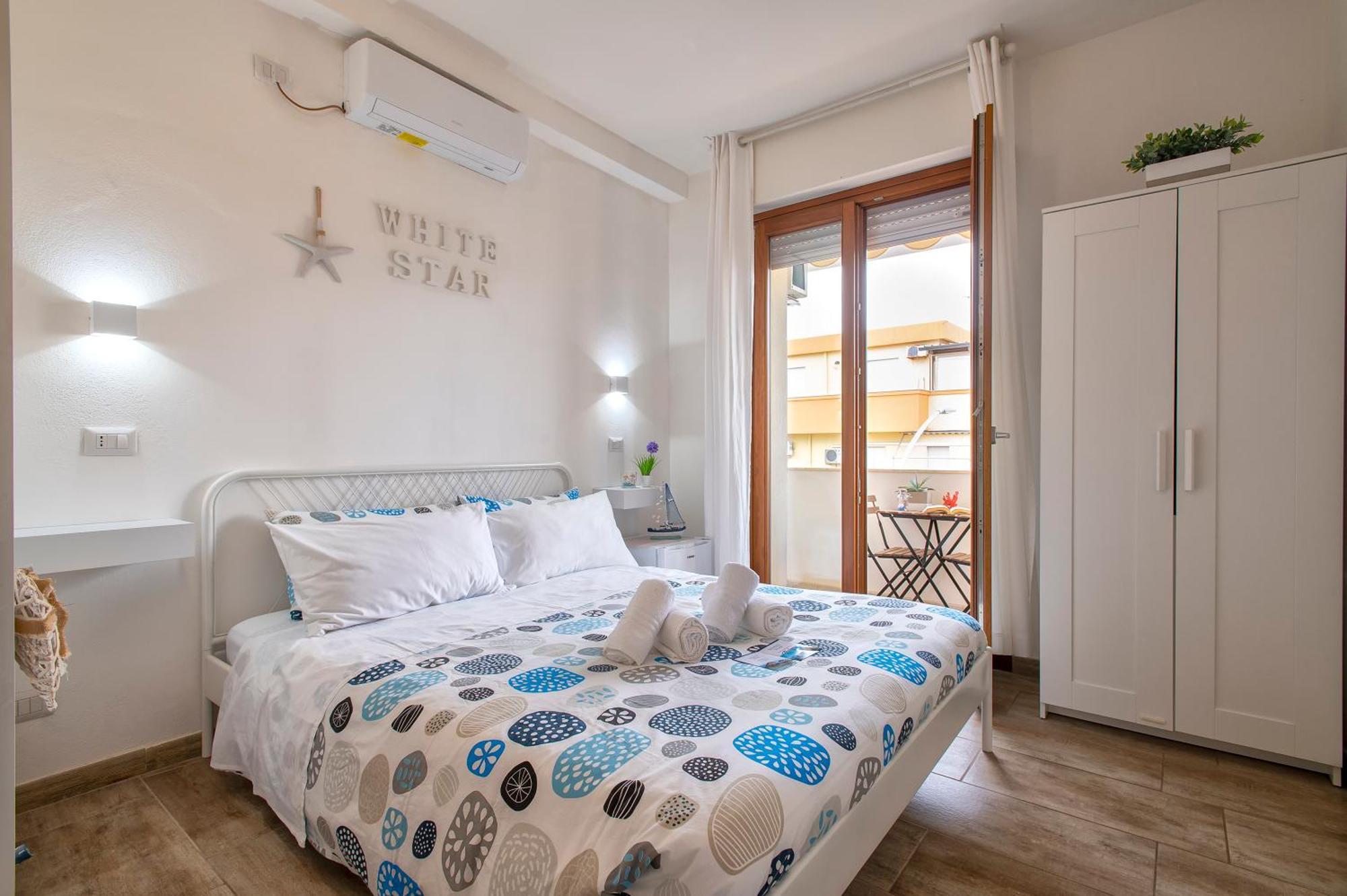 Double Room with Balcony,1592144982:JPEG