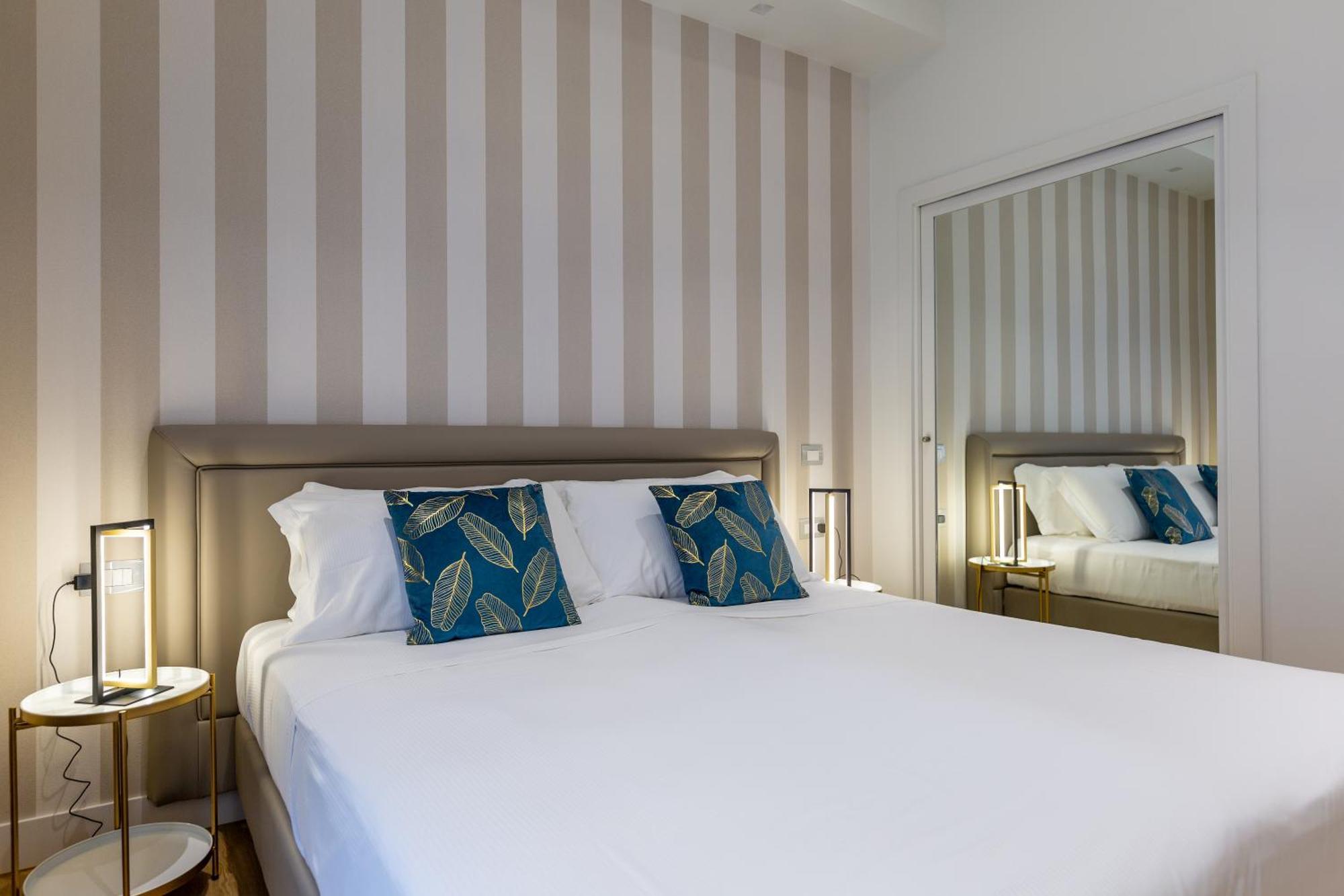 Deluxe Double or Twin Room with Balcony,1598603040:JPEG