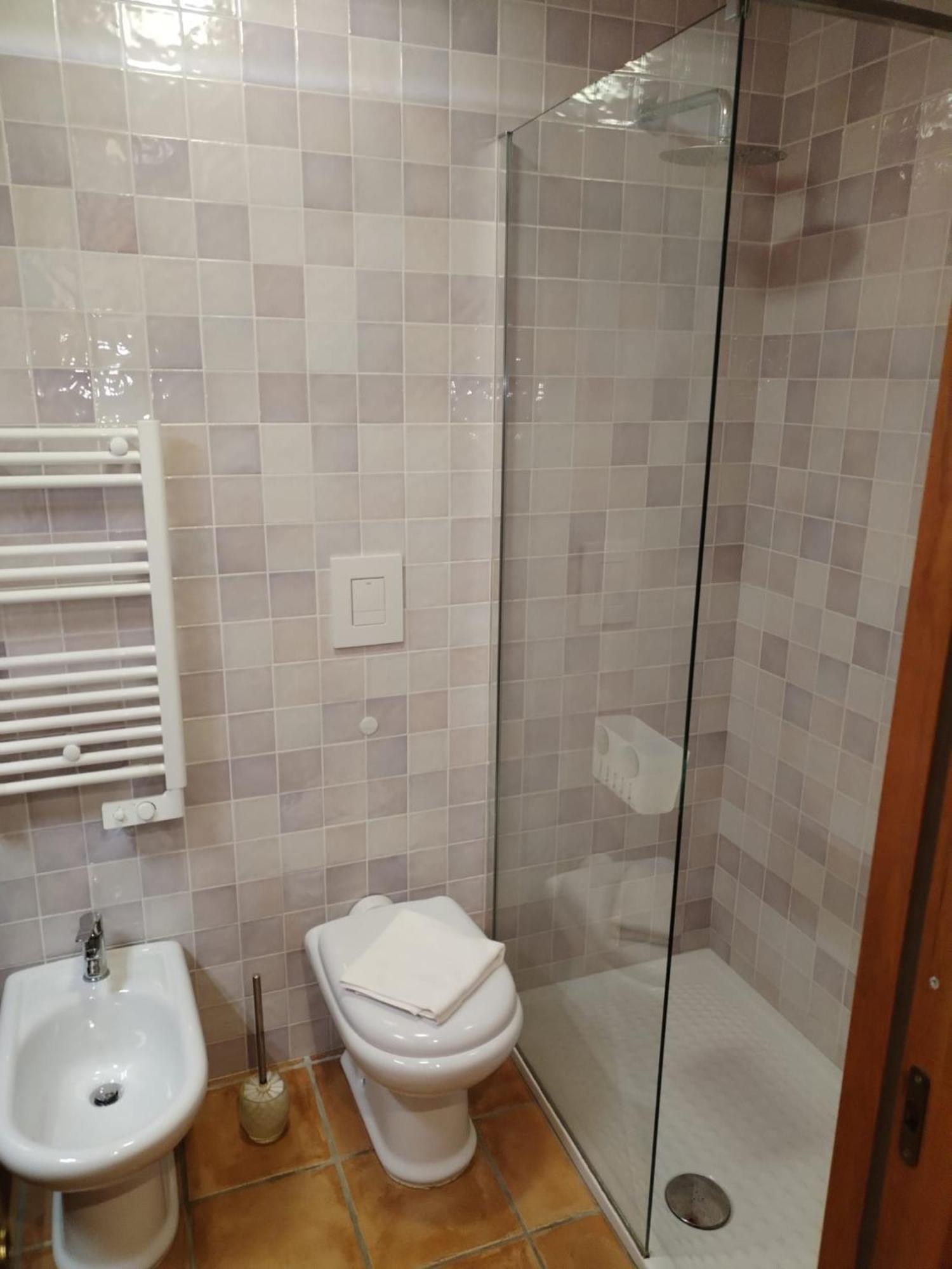 Twin Room Private Bathroom