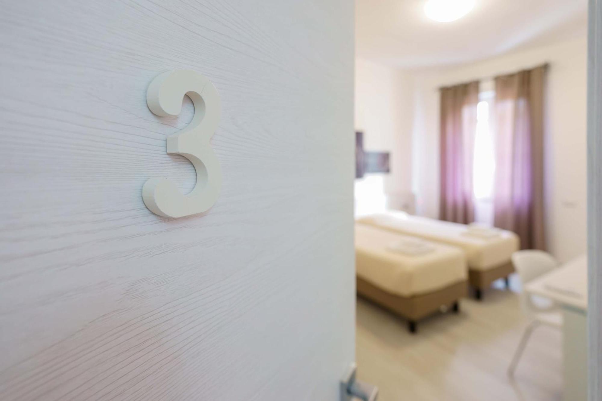 Double or Twin Room Private Bathroom