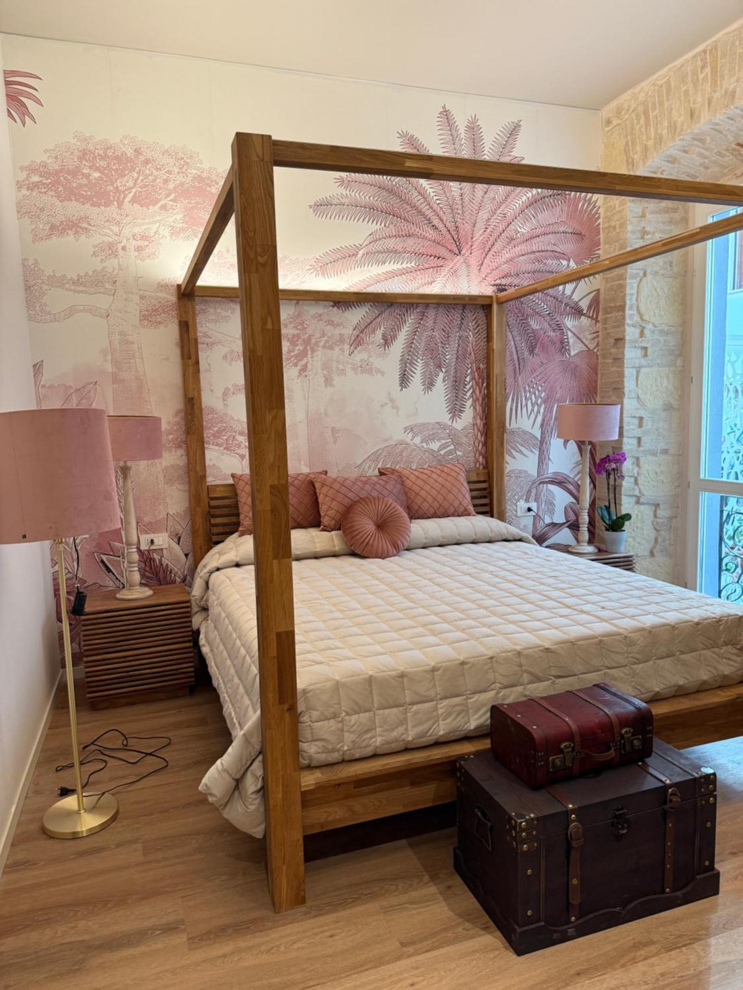 Deluxe King Room,1646866221:JPEG