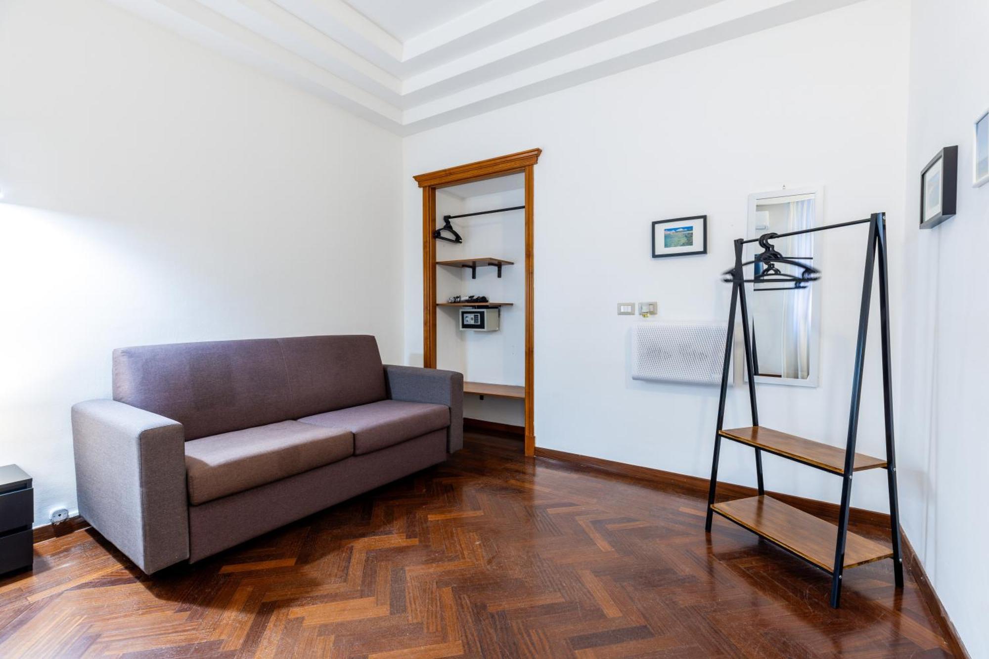 Tweepersoonskamer met een Eigen Externe Badkamer
