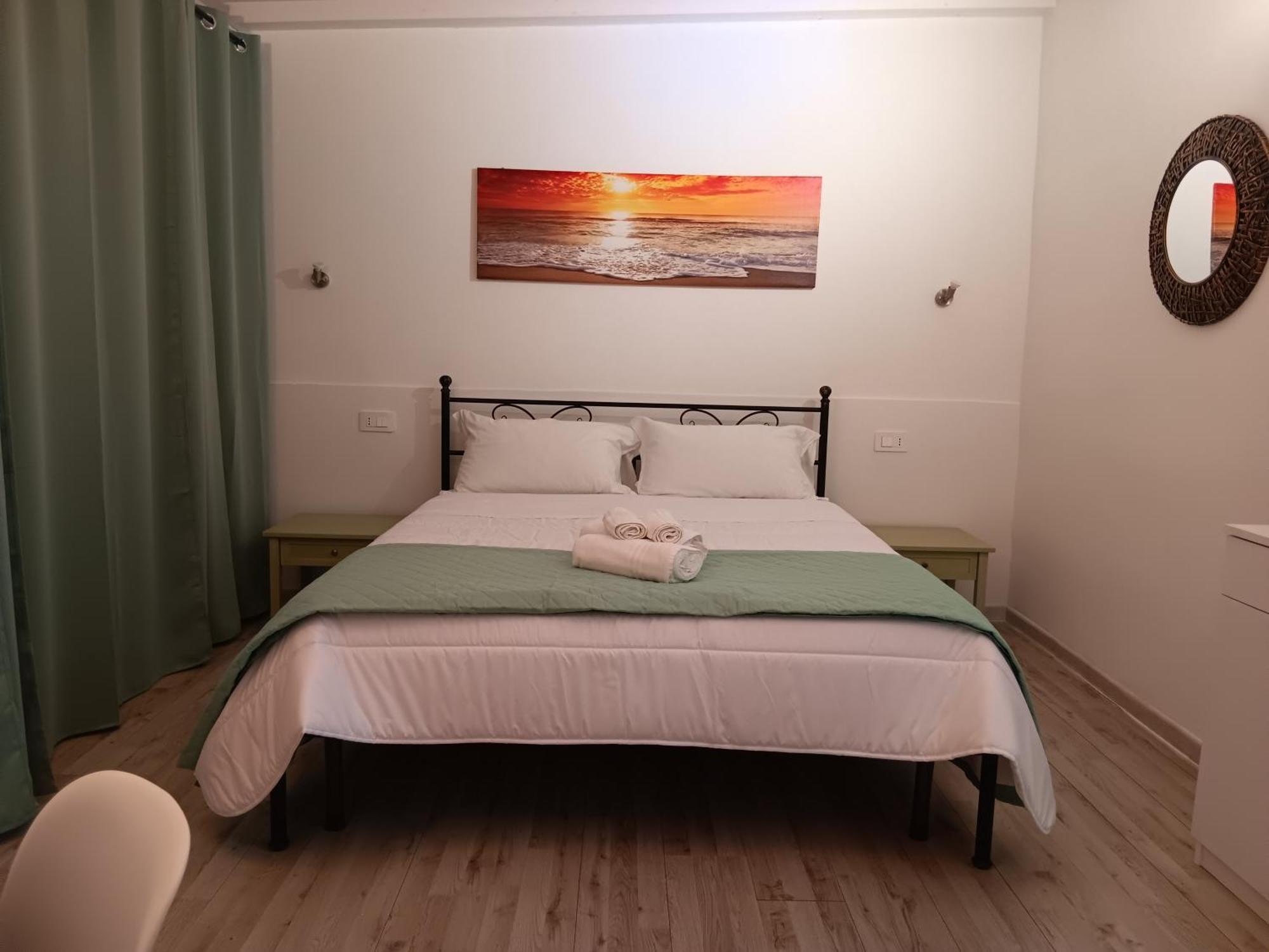 Double Room,1661180345:JPEG