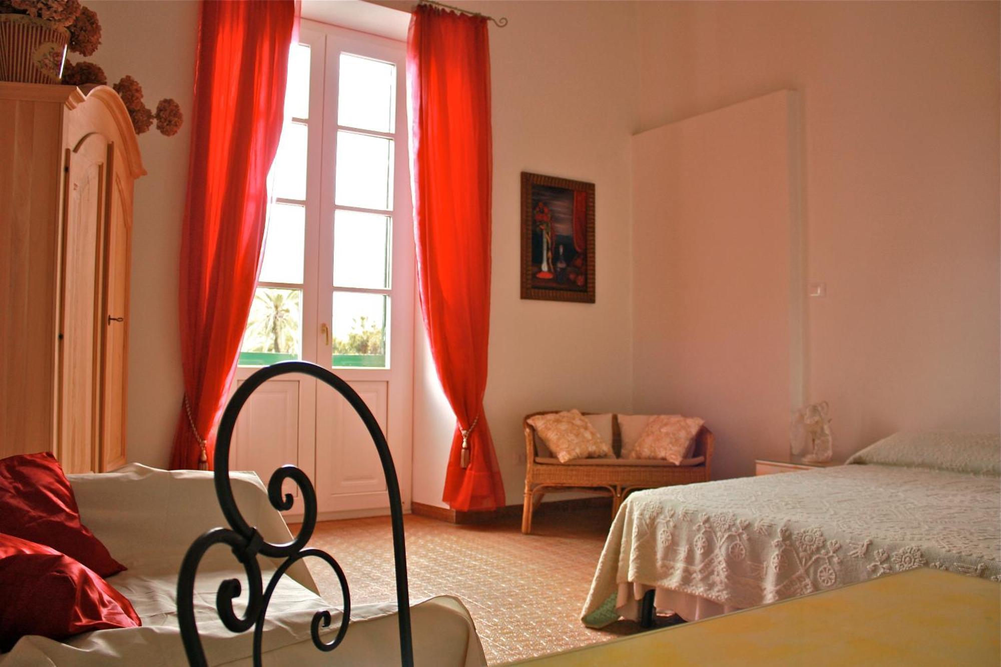 Double or Twin Room with Private External Bathroom