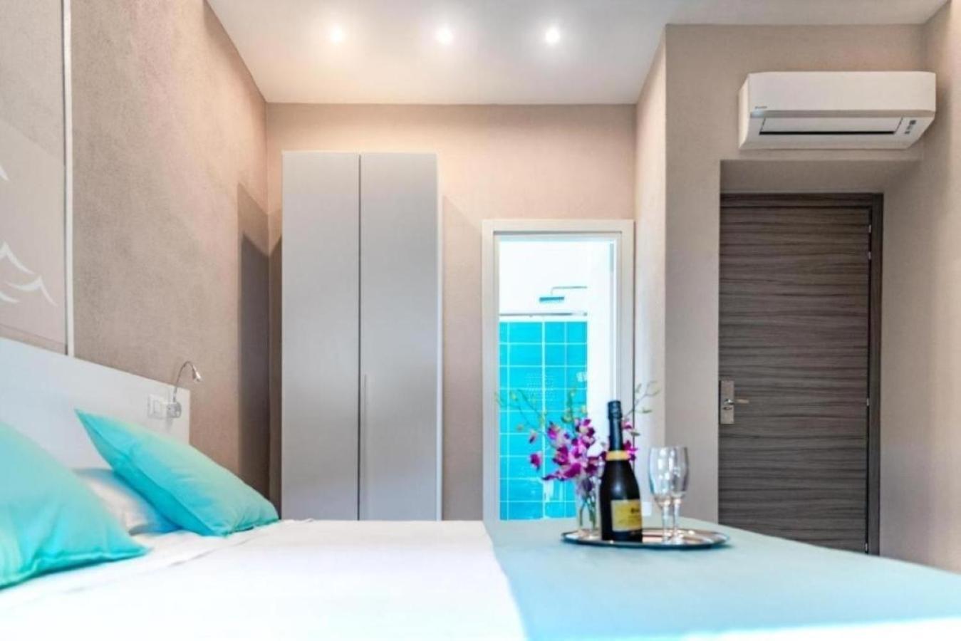 Double or Twin Room Terrace