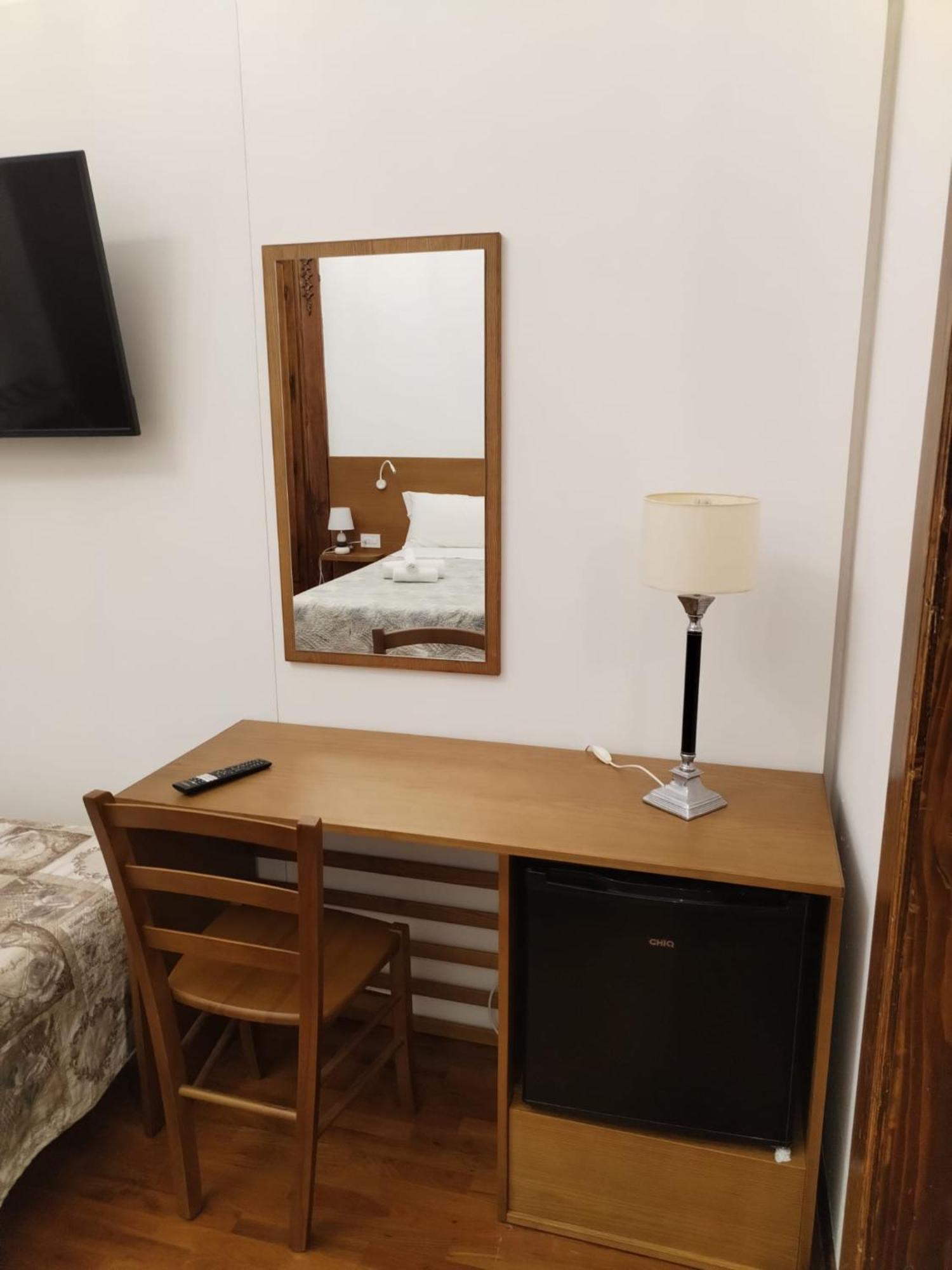 Family Room Private Bathroom