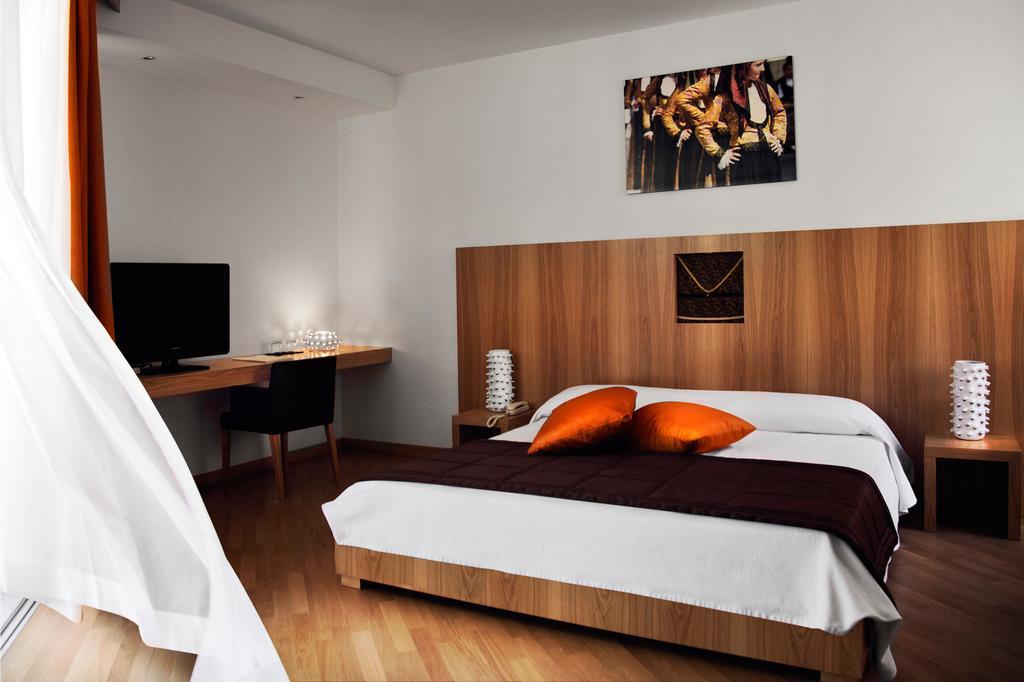 Junior Suite,894220552:JPEG