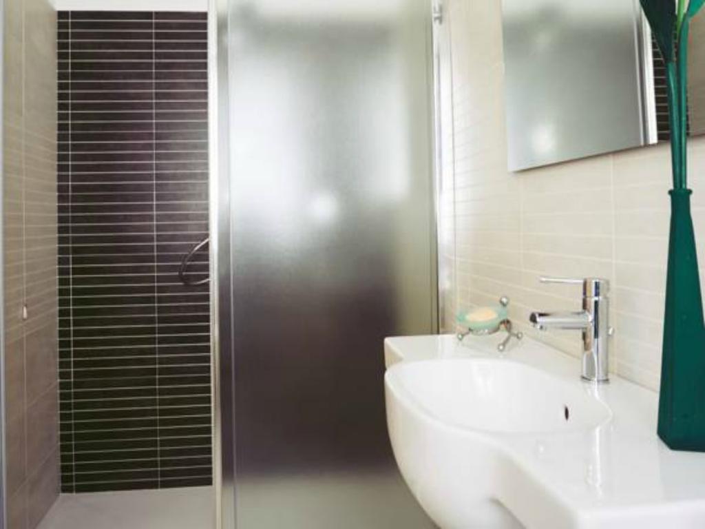 Double or Twin Room Private Bathroom