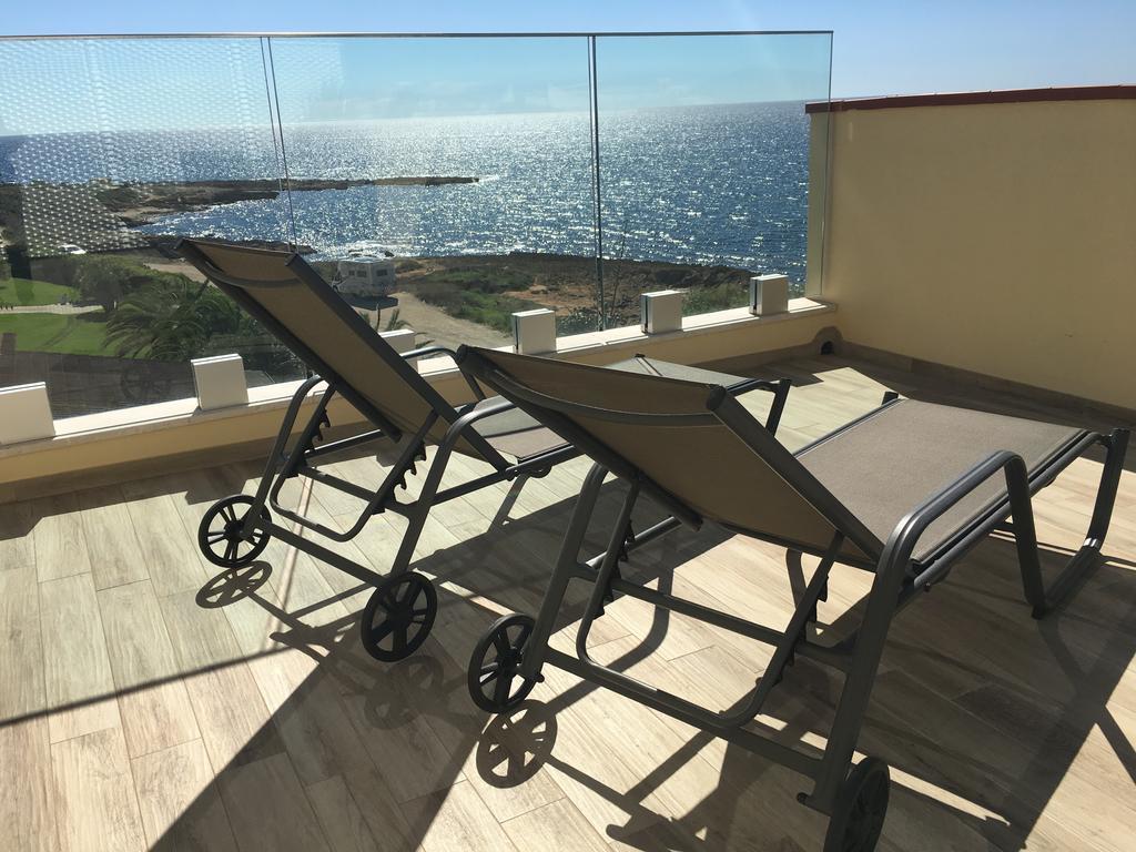 Suite Terrace,1331038499:JPEG