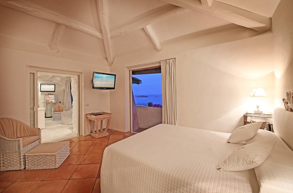 Standard Double Suite,670325364:JPEG
