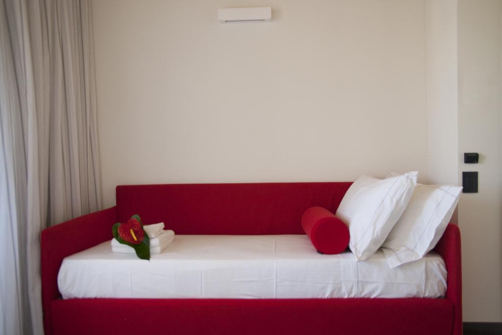King Suite with Balcony,765355549:JPEG