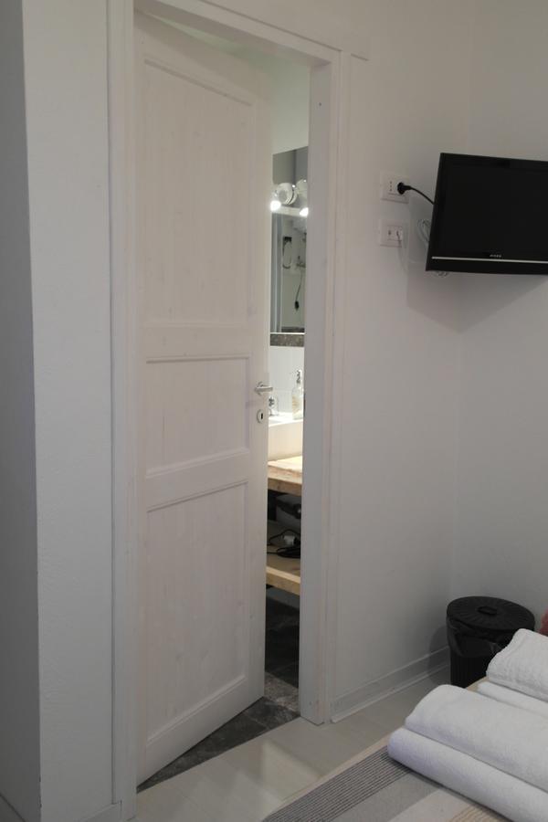 Double Room,610690408:JPEG