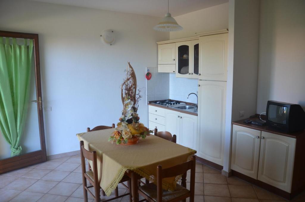 One-Bedroom Apartment,64718209:JPEG
