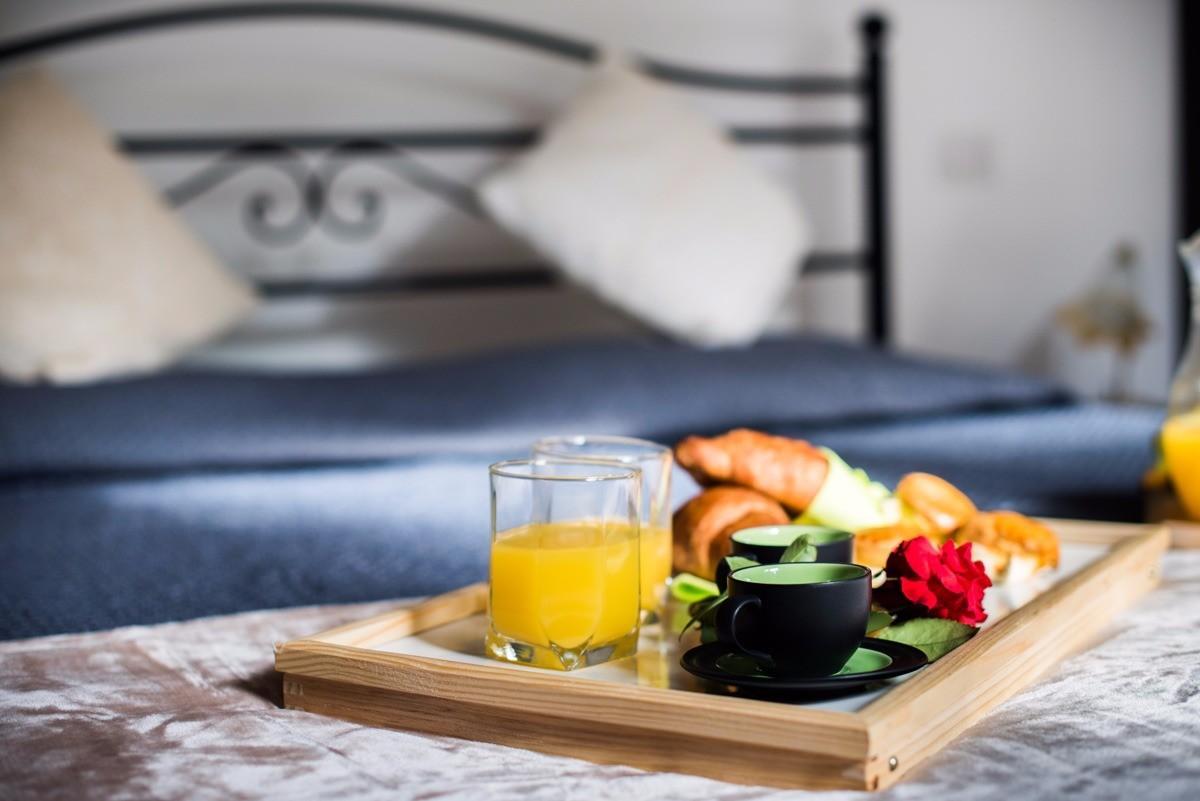 King Room with Roll-In Shower - Disability Access,643482987:JPEG