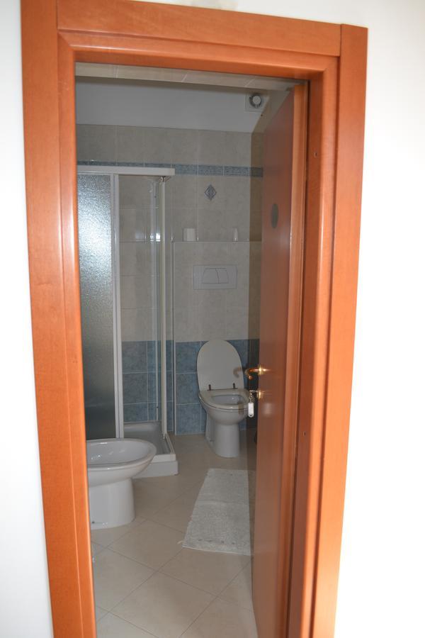 Double Room Private External Bathroom,1379283836:JPEG