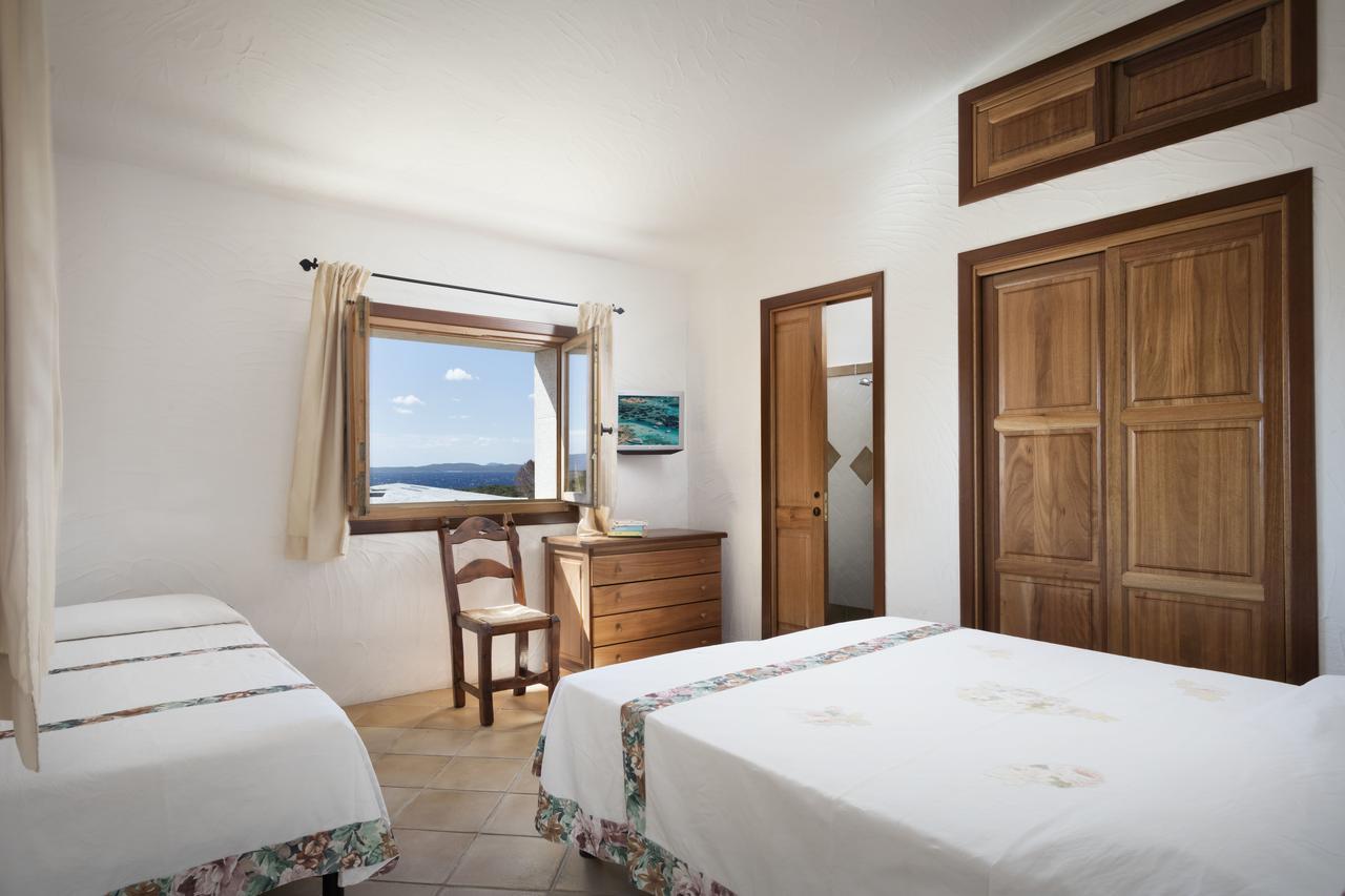 Two-Bedroom Apartment Sea View