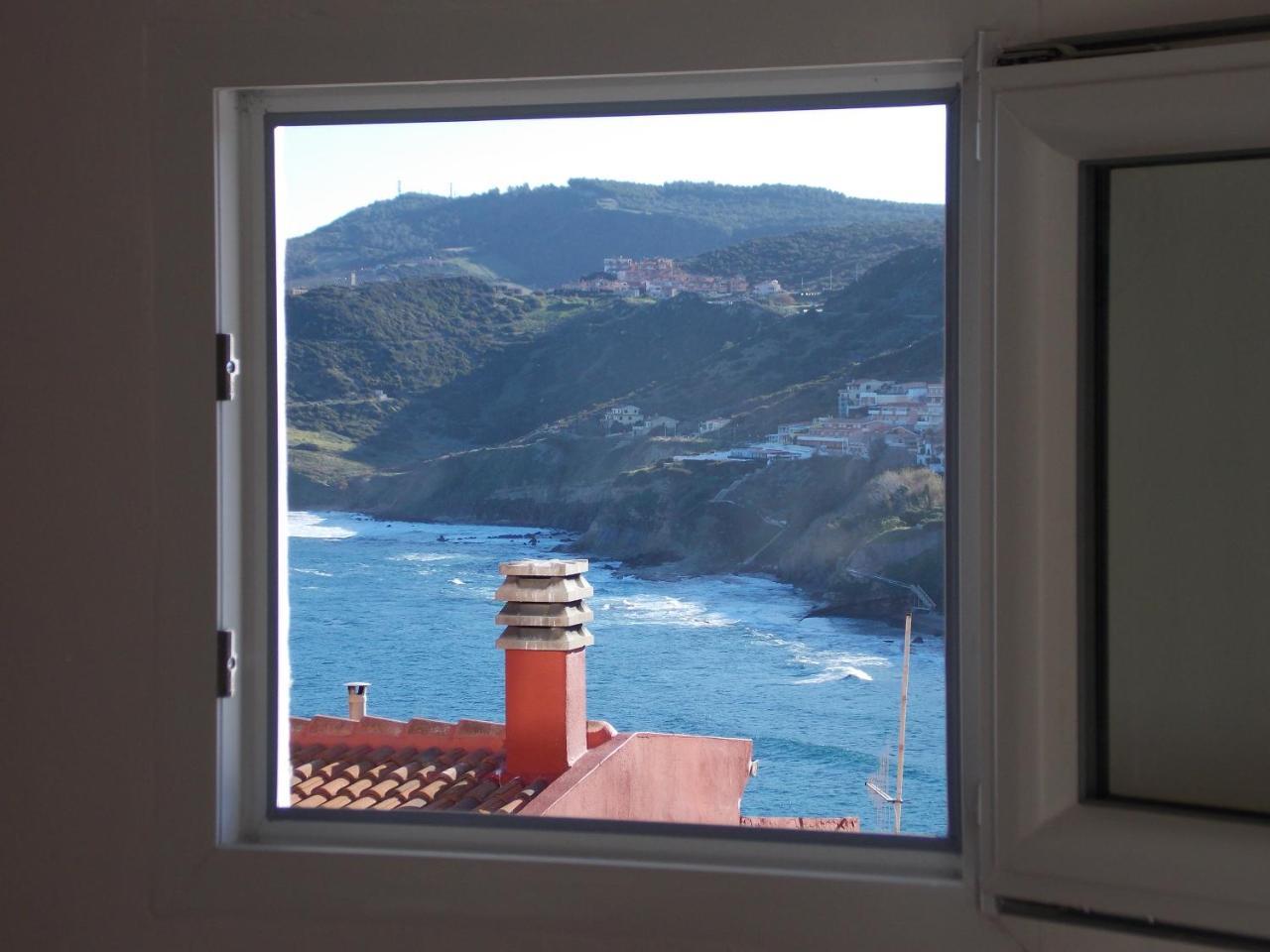 One-Bedroom Apartment Sea View