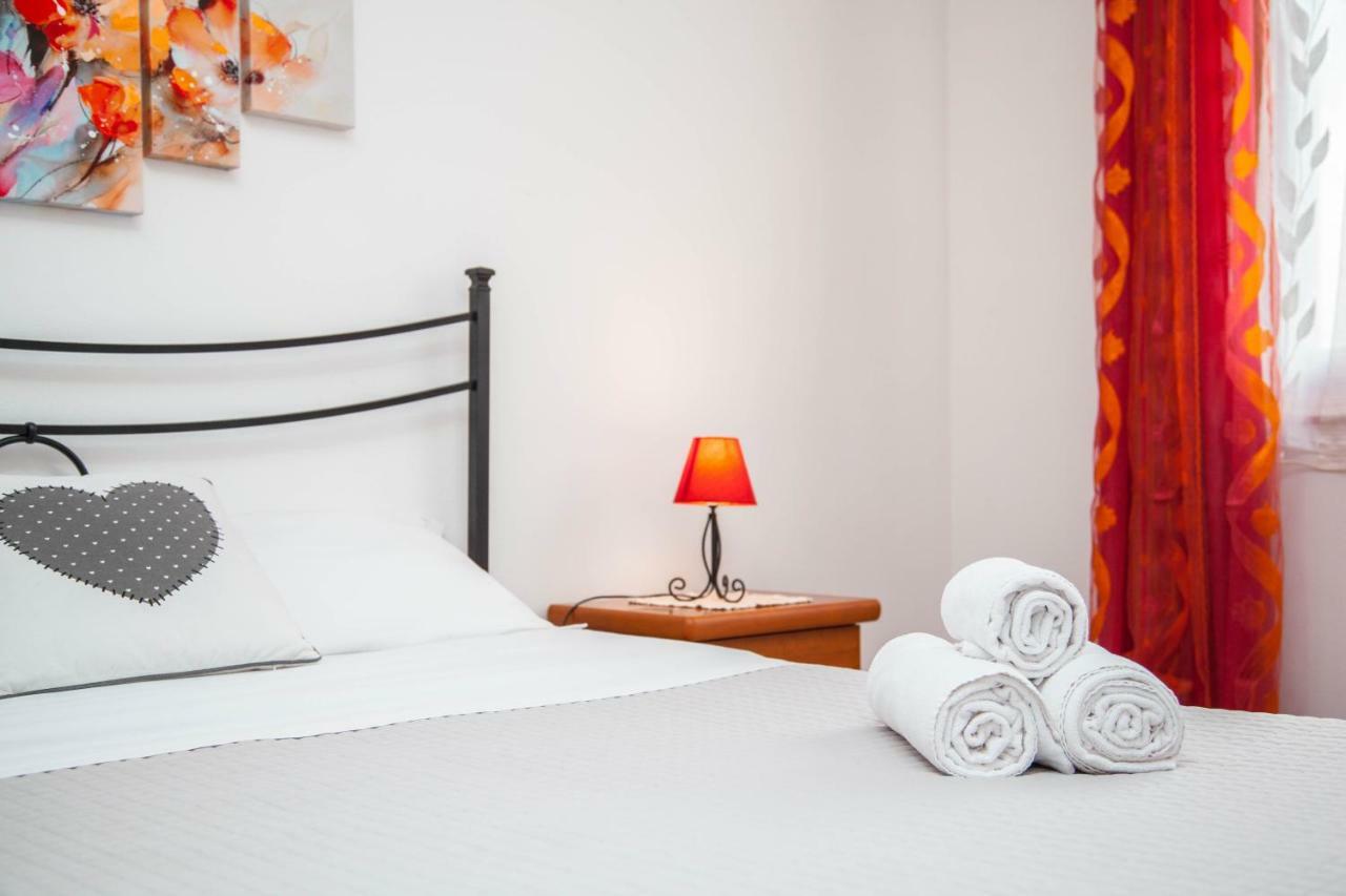 Standard Apartment,1066196086:JPEG