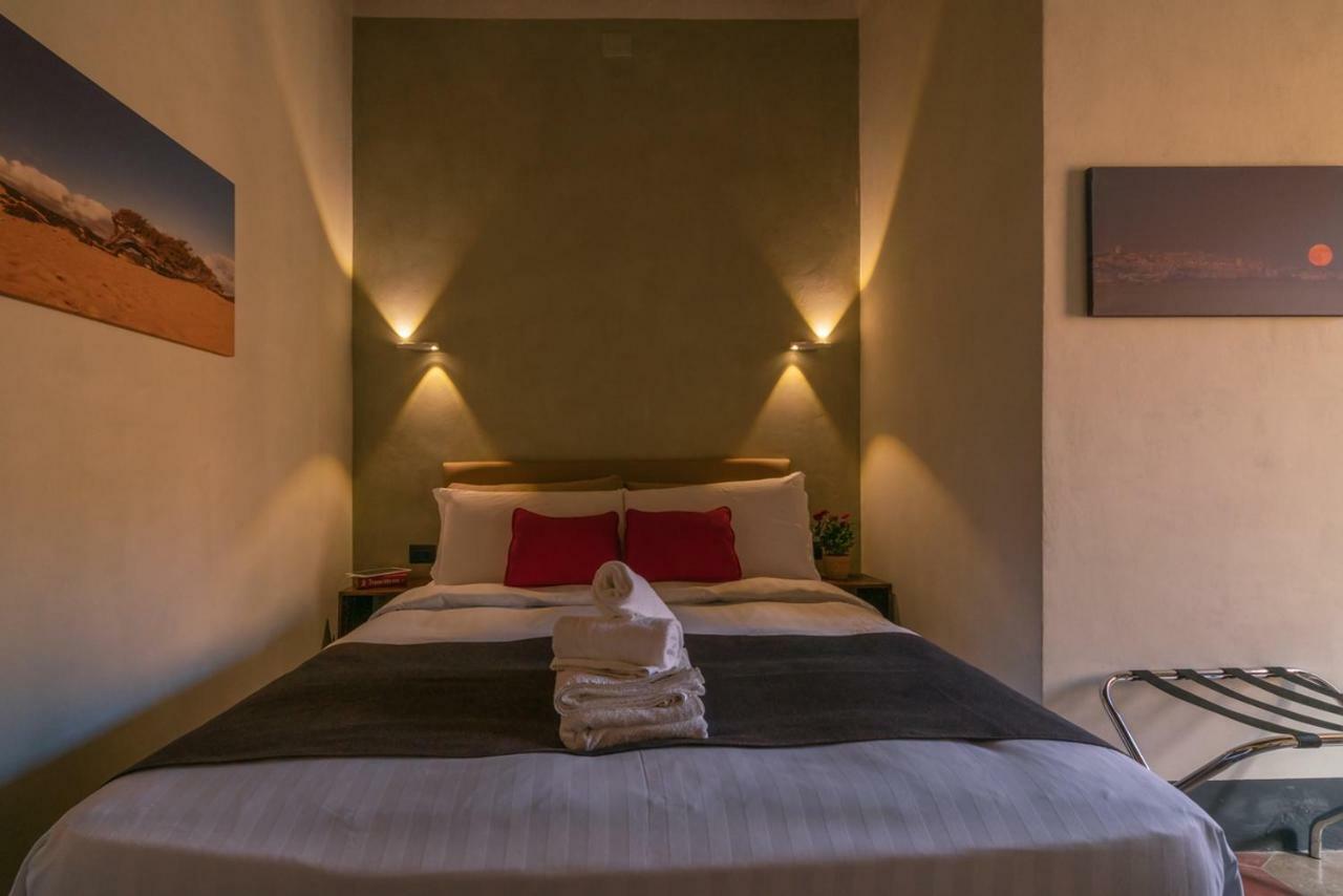 Double or Twin Room with Private Bathroom,872482064:JPEG