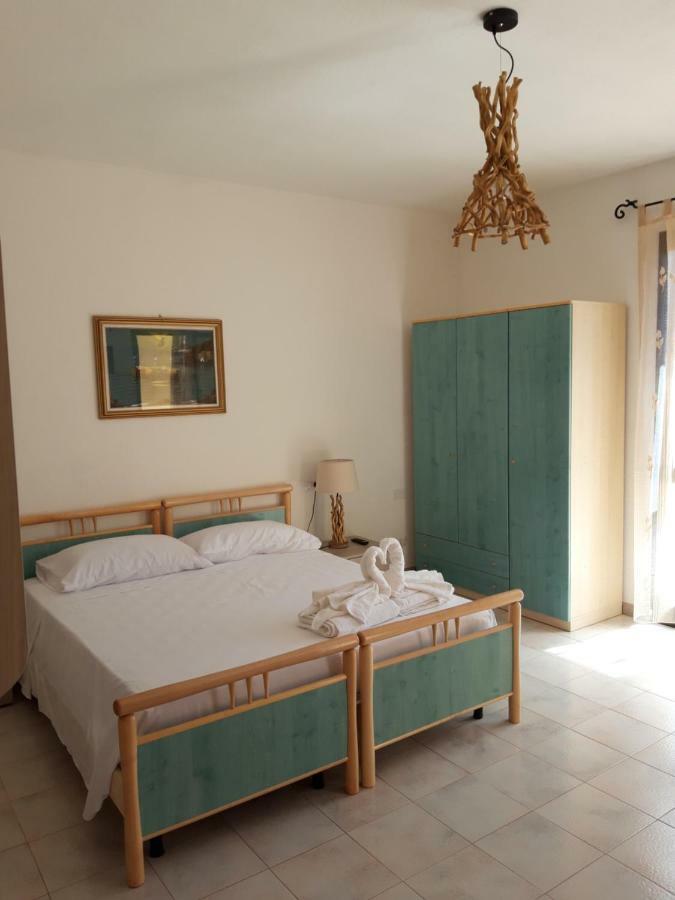 Chambre Double ou Lits Jumeaux avec Salle de Bains Privative