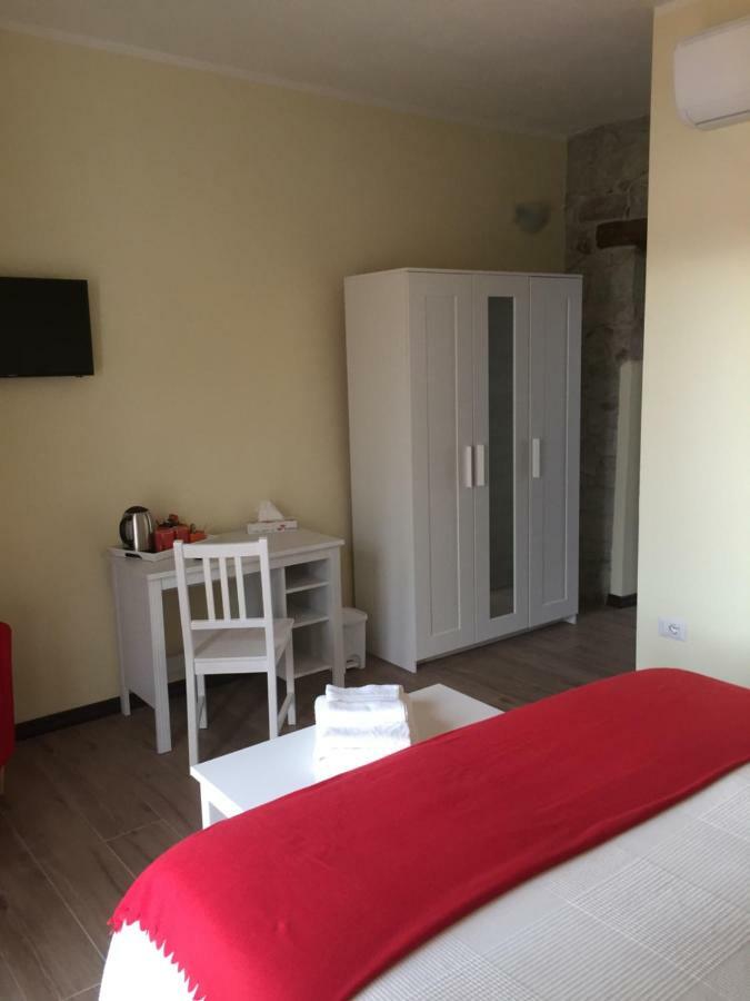 Double Room with Balcony,891690754:JPEG
