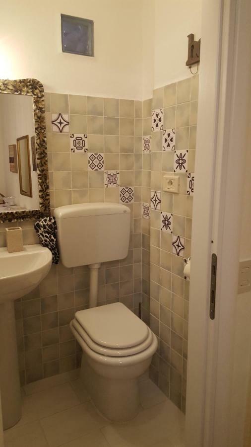Double Room with Private Bathroom,902597725:JPEG